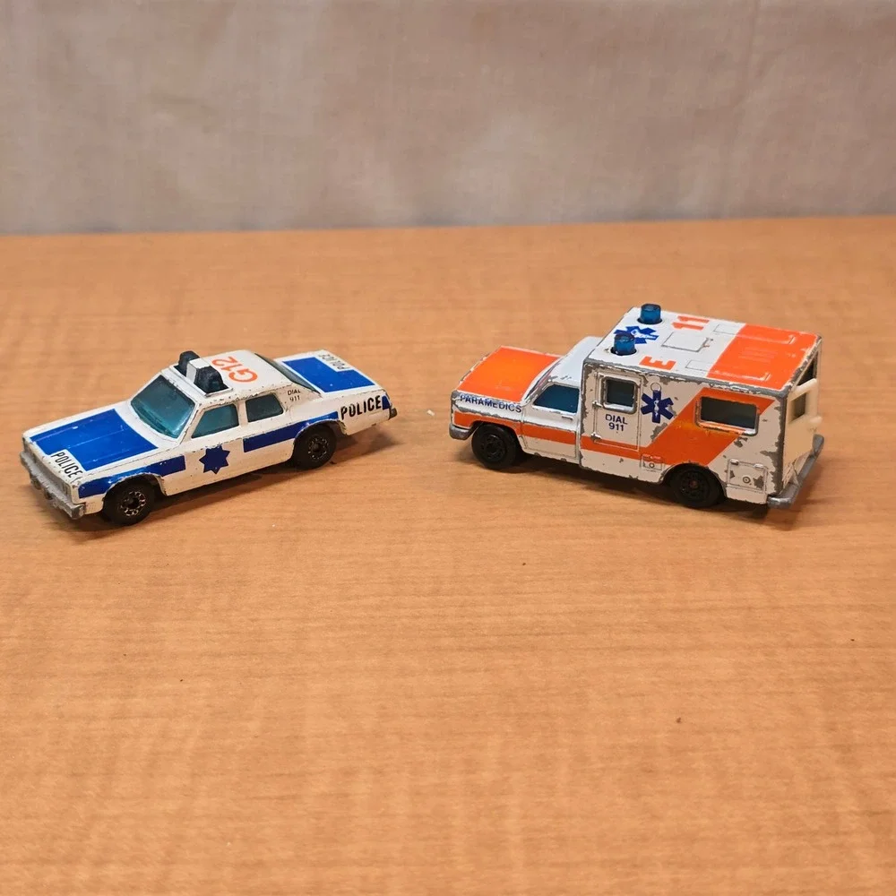 Matchbox Ambulance 1977 Police Gran Fury G12 1979‎ Metal Toy Cars VINTAGE